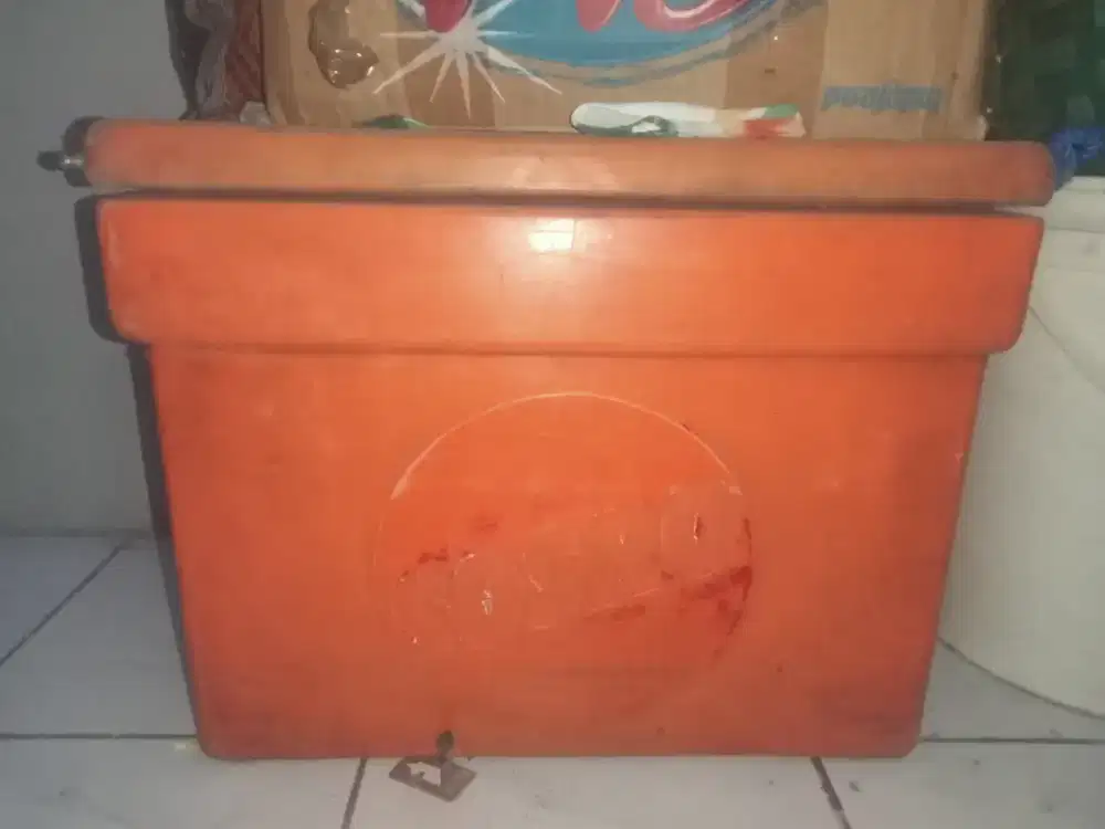 Cooler box besar sosro