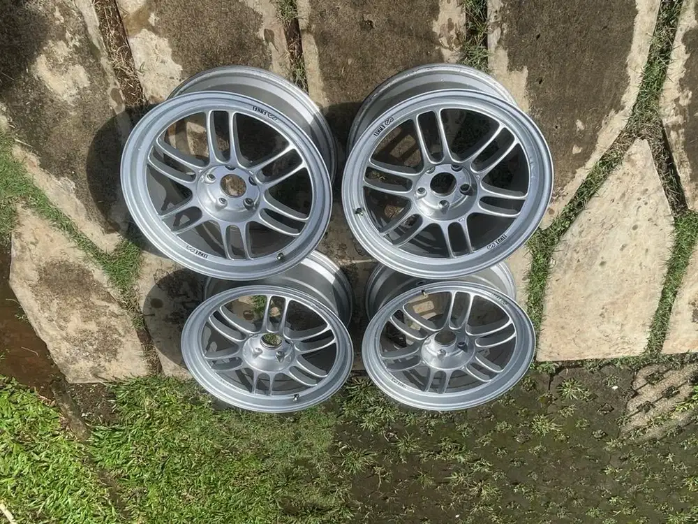 Enkei RPF1 Ring 18