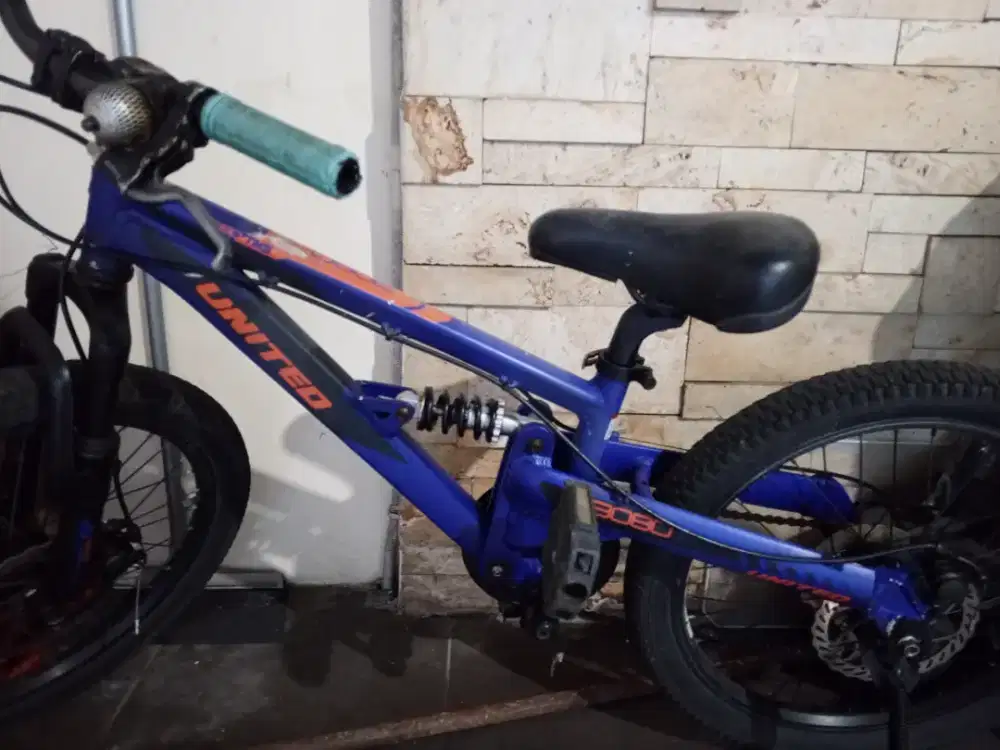 SEPEDA ANAK UNITED 3080 BIRU