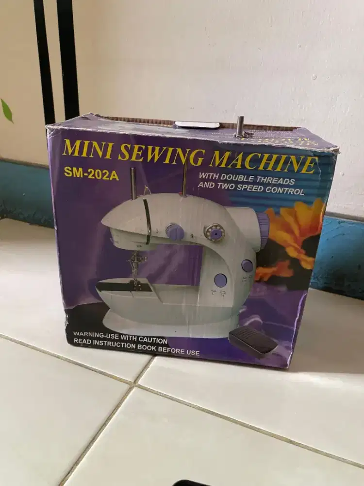 MiNI MESIN JAHIT SM-202A