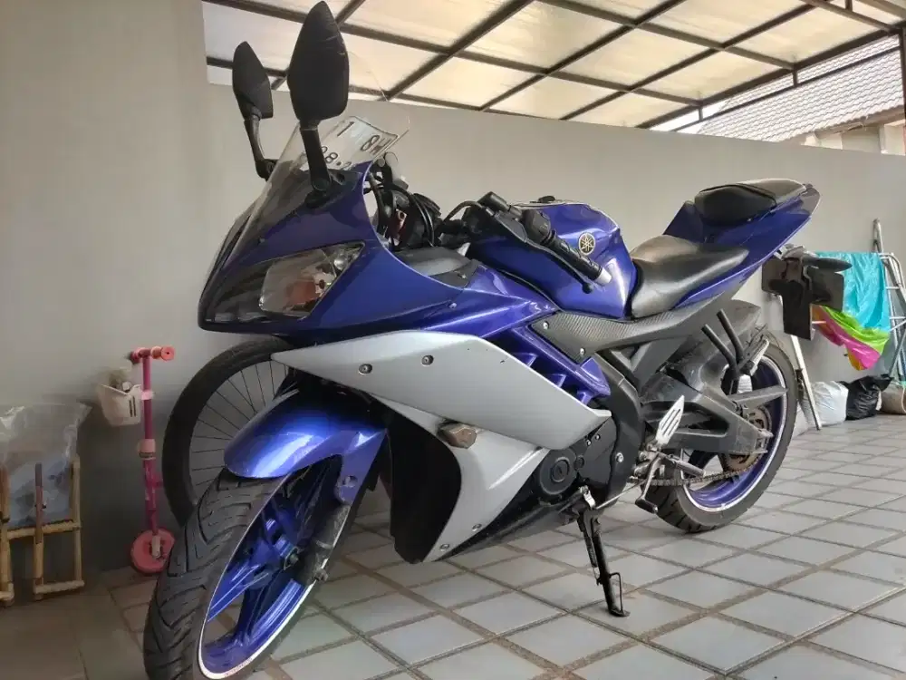 Yamaha YZF R15 V2