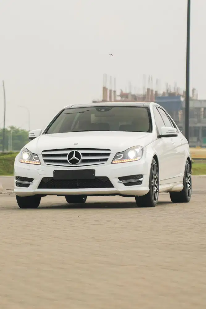 [ Low KM ] Mercedes Benz C250 AMG Plus 2014 Bmw f30