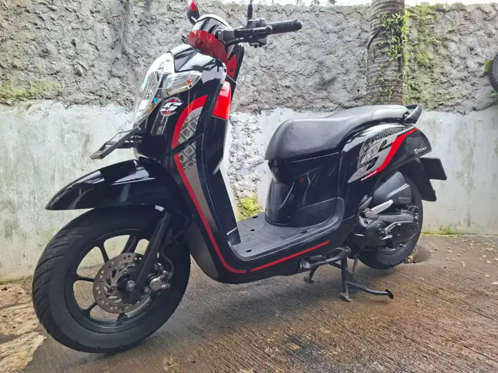 HONDA SCOOPY CBS ISS 2019 MESIN OK