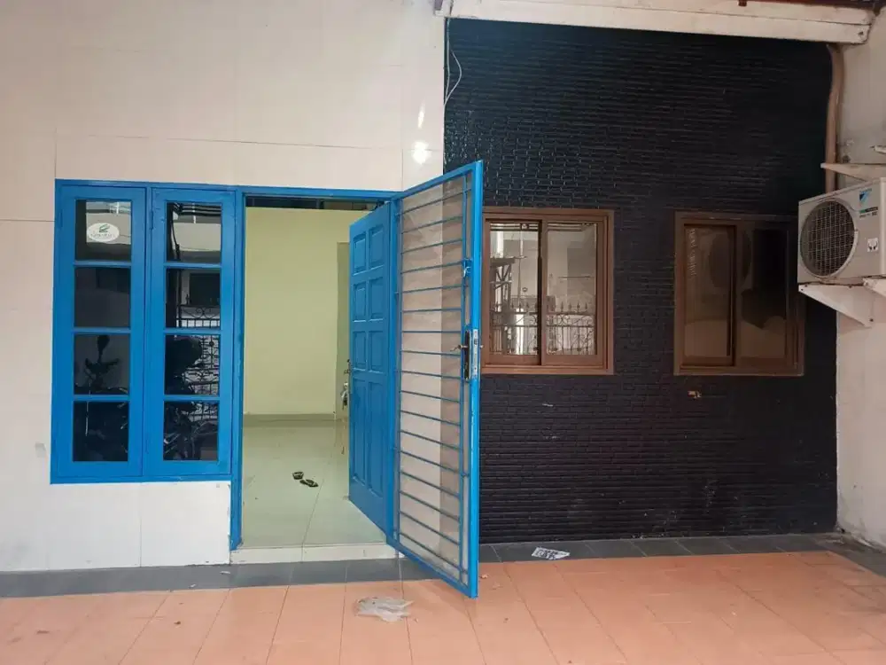 Disewa Rumah 1,5 Lantai 3 Kamar Tidur Siap Huni Ada Kasur dan AC Bebas Banjir Citra Garden 3 Kalideres Jakarta Barat