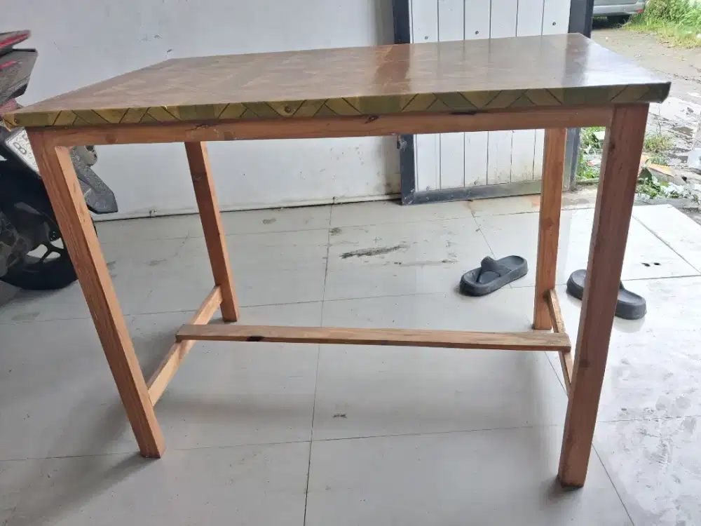 MEJA JUALAN BEKAS DIJUAL CEPAT DAN MURAH