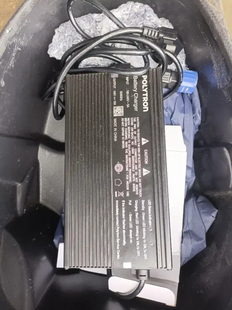 Charger Motor listrik Polytron Original bawaan Fox R