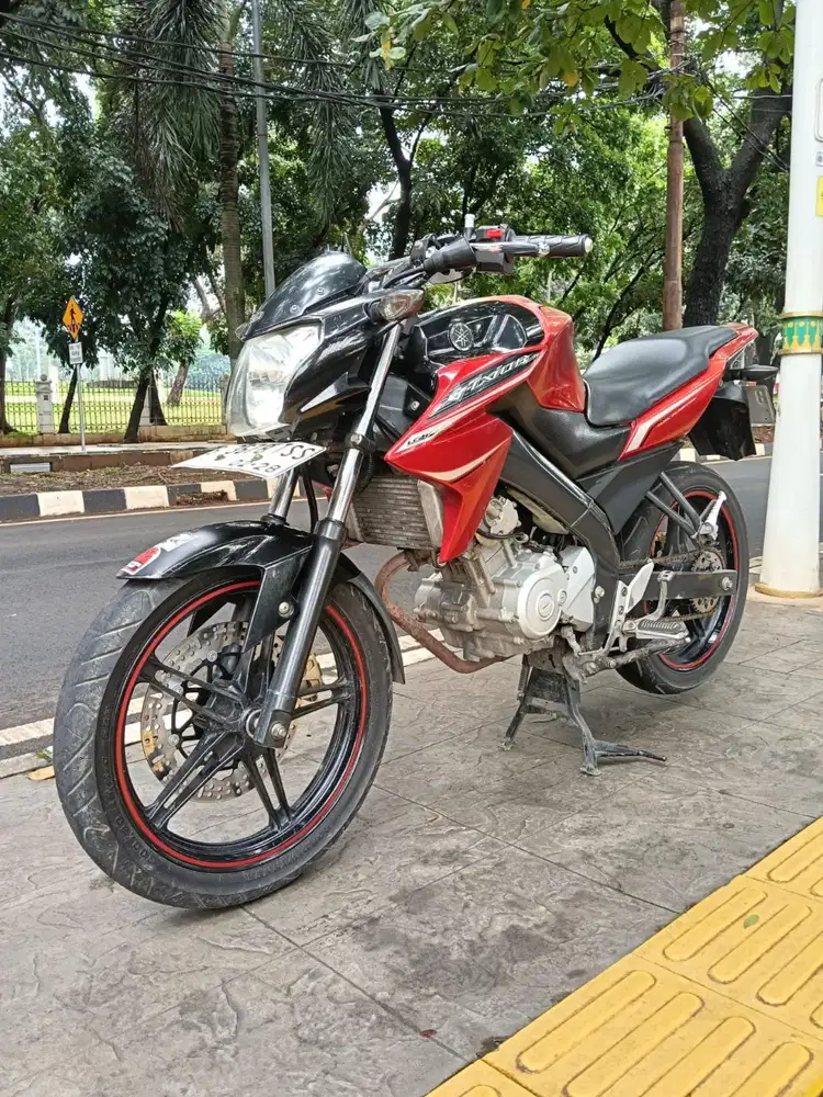 DIJUAL CASH YAMAHA VIXION KS THN 2013 PJK OFF SIAP PAKAI