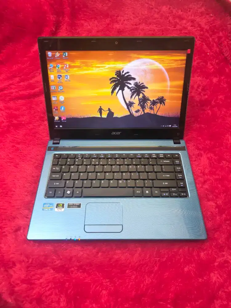 Dijual laptop gaming medium acer aspire 4752 kencang.core i5 gen 2