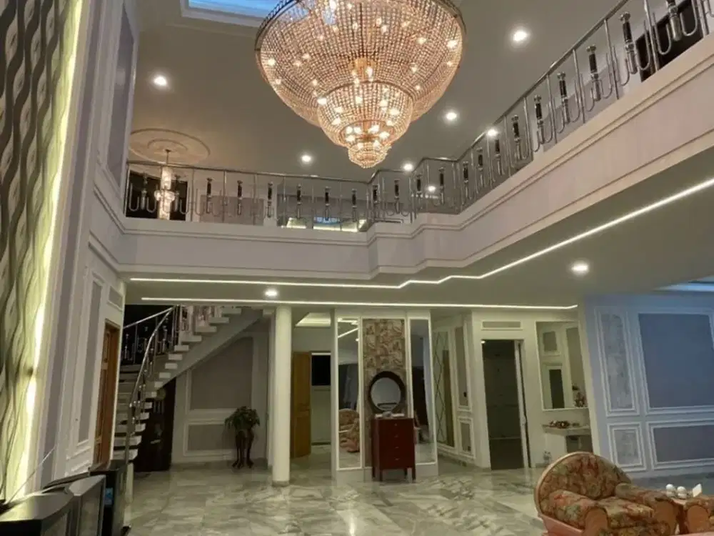 Dijual Rumah American Classic Style Lokasi Strategis Gatsu Denpasar