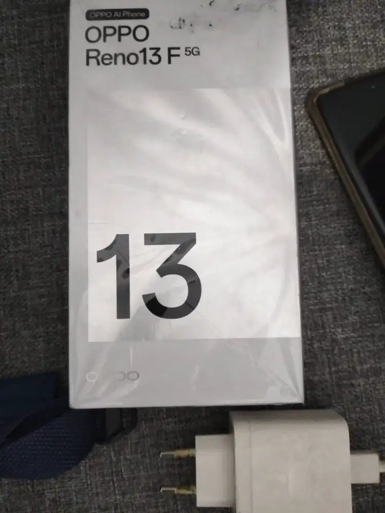 Oppo Reno 13 F (5G) kondisi baru,dan belum ada pemakaian.