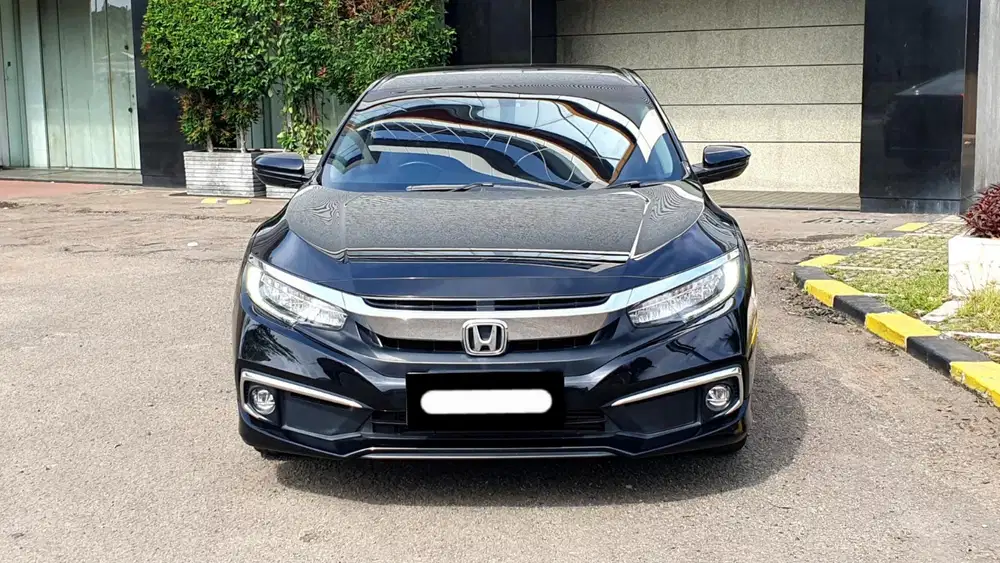 Km38rb honda civic turbo es sedan cvt 2020 hitam