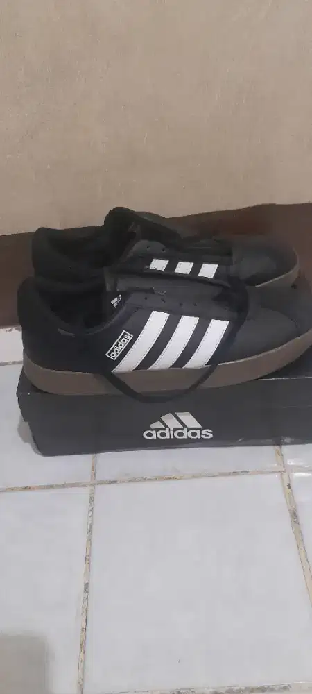 Jual sepatu adidas