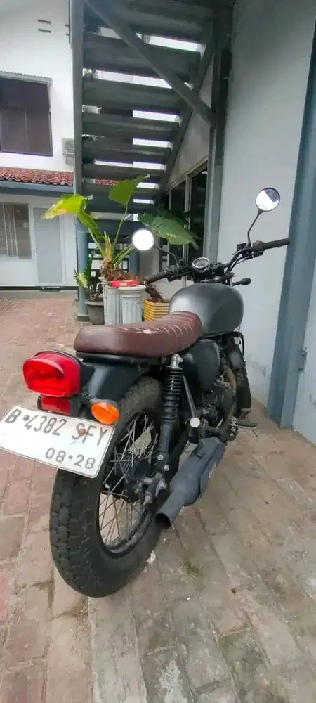 Kawasaki 175 se