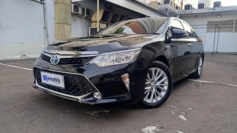 LOW DP Toyota Camry 2.5 Hybrid-AT 2016 SXO