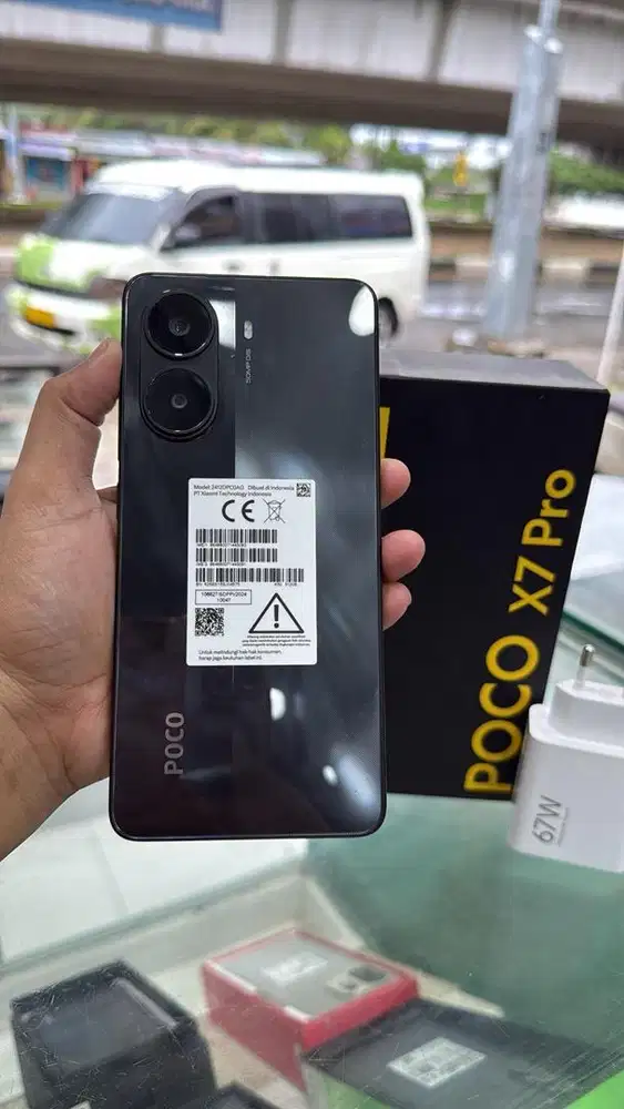 POCO X7 PRO 5G RAM 12/512 FULLSET MULUS BAWAAN LAHIR SPEK GAMING