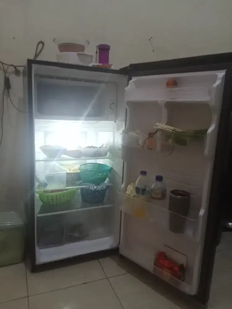 Kulkas Sharp 1 pintu noken dingin beku jos