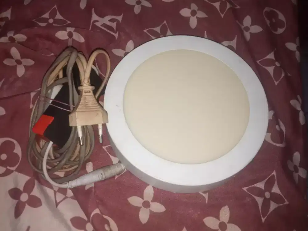 Lampu putih luxen 12watt kabel 2meter