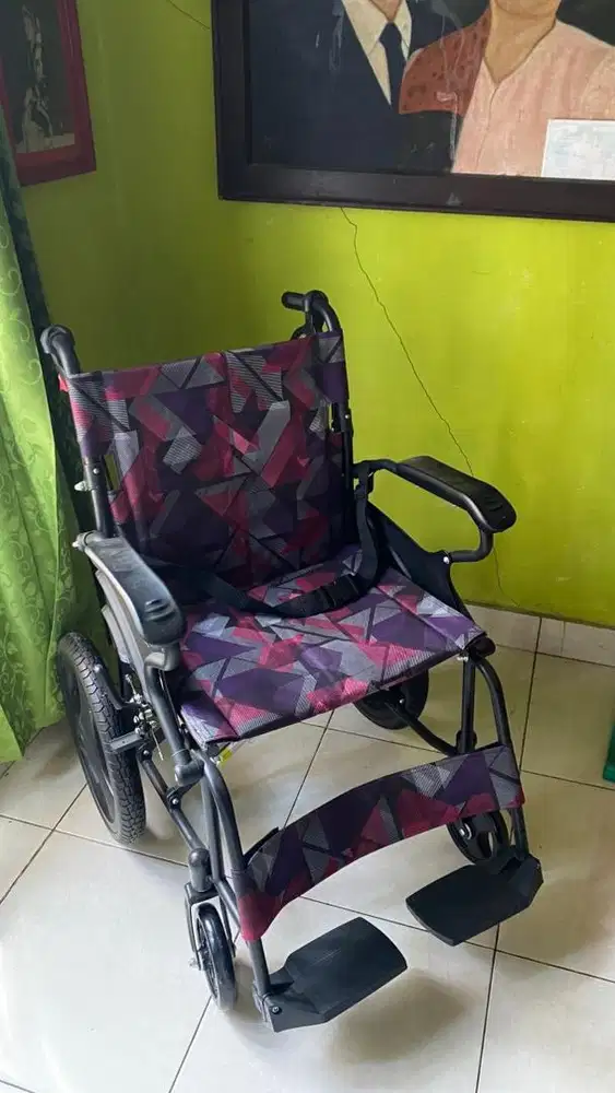 Dijuall Kursi Roda Travel Avico Arjuna