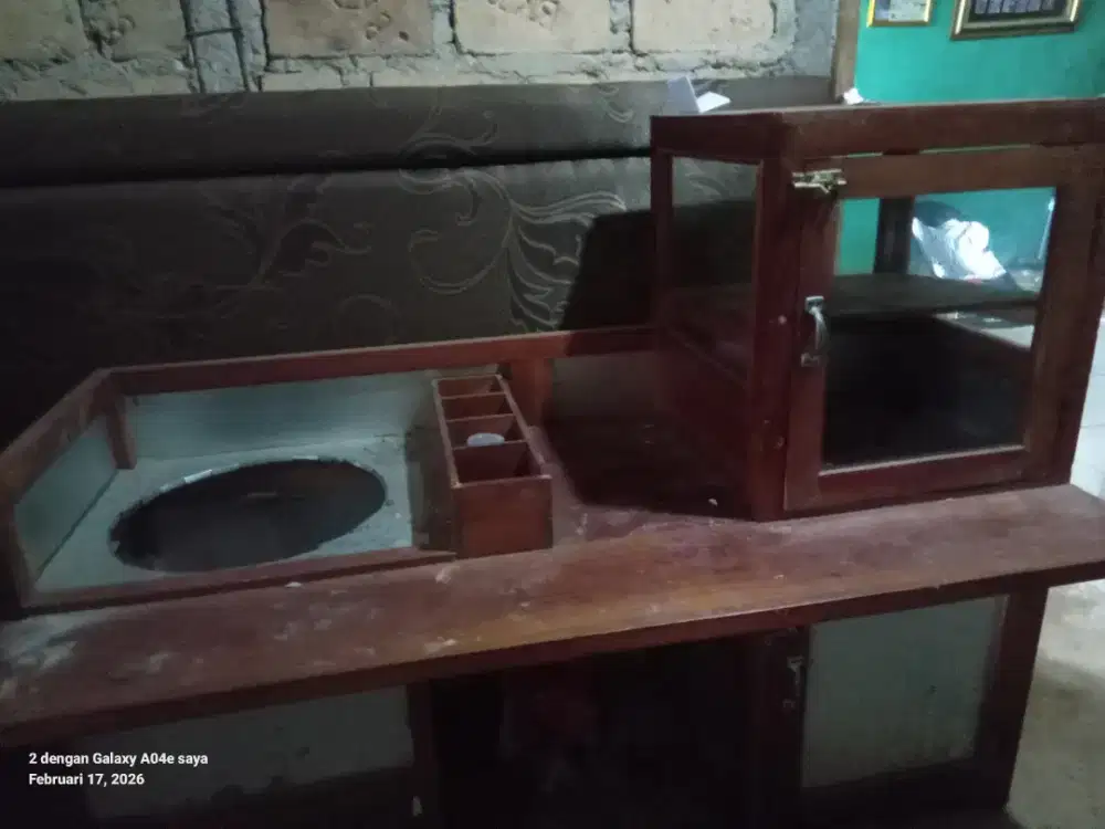 Gerobak motor jualan bakso / atau somay