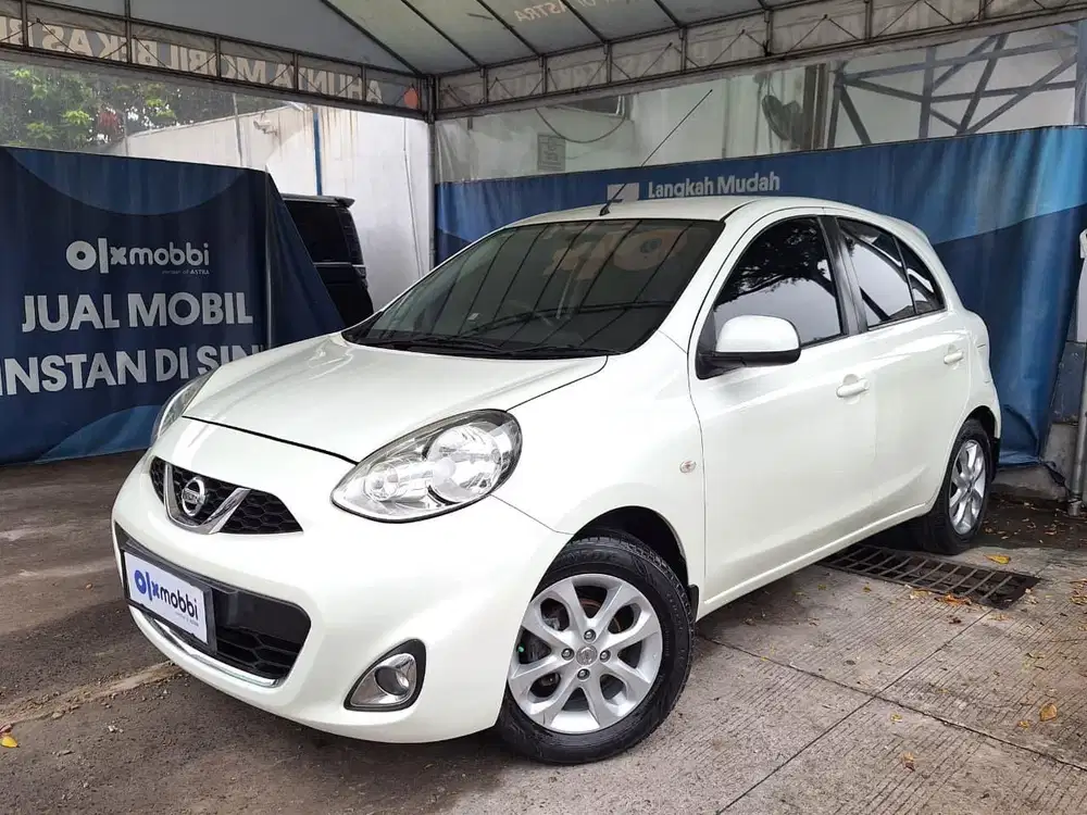 Pajak Panjang - Nissan March 1.2 L Bensin-AT 2016