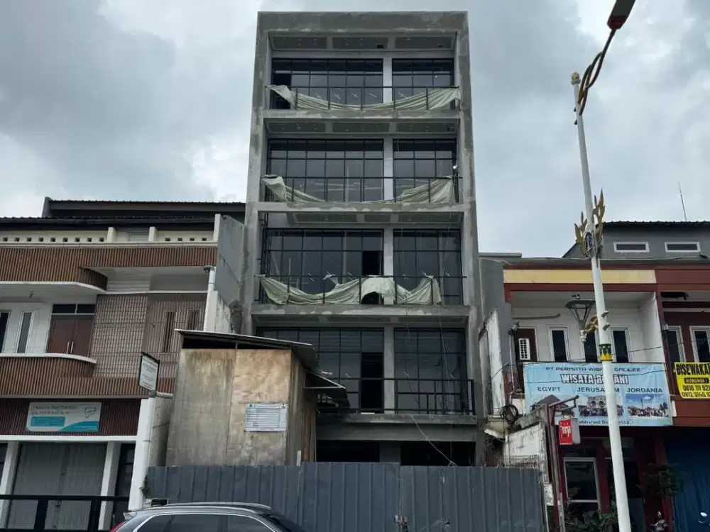 Ruang Untuk Coffee Shop dan usaha atau kantor di Jalan Pondok Kelapa Raya