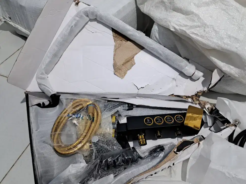 Shower 4in1 cuci gudang