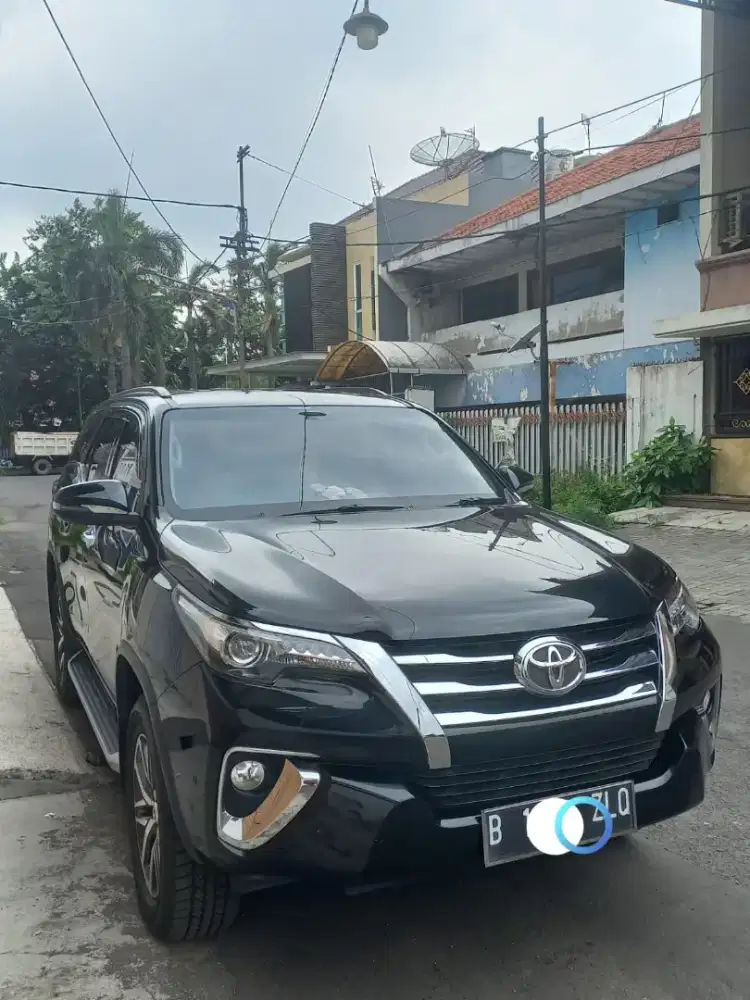 Toyota Fortuner VRZ Hitam 2019