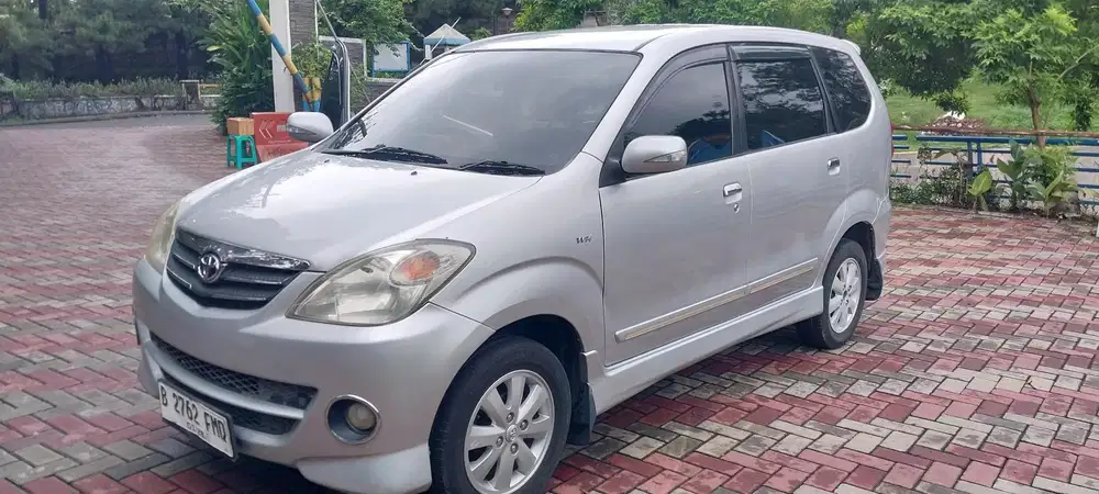 Toyota Avanza 2011 Bensin