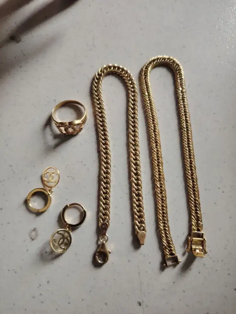 Terima emas anda Tanpa surat harga terbaik