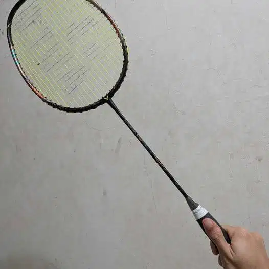 Raket Victor Thruster F Ultra 4UG5