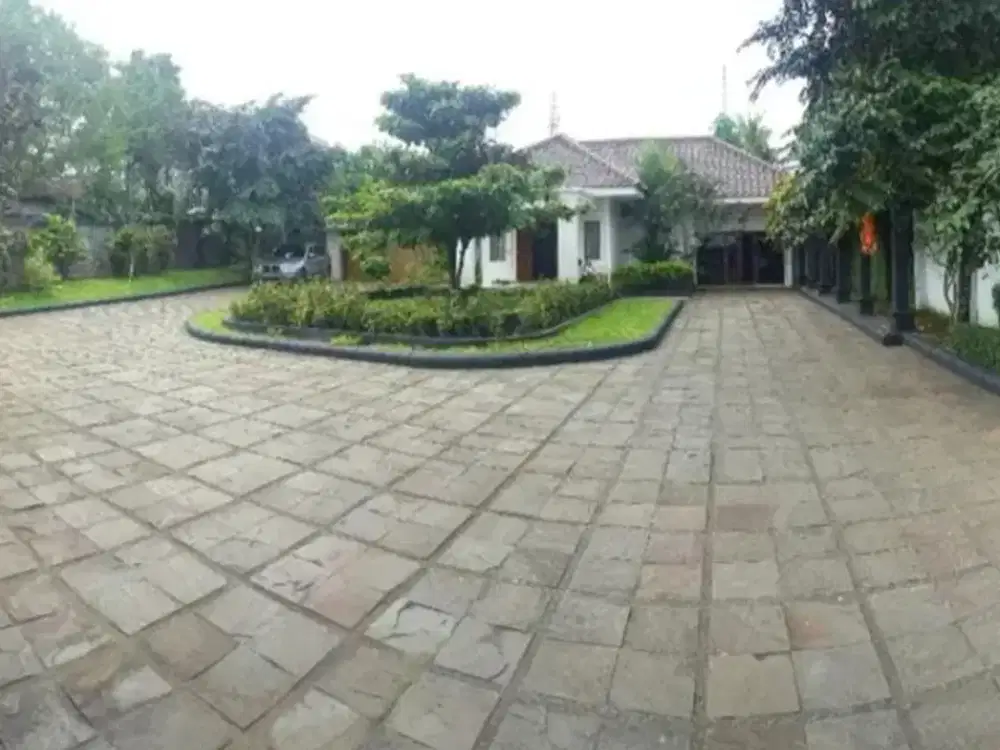 Dijual Rumah Di daerah Setiabudi (Dapat Dijadikan Untuk Villa) dkt UPI, RSHS, ITB