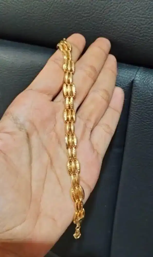 Terima jual emas dan berlian dari toko lain.menerima emas tanpa surat