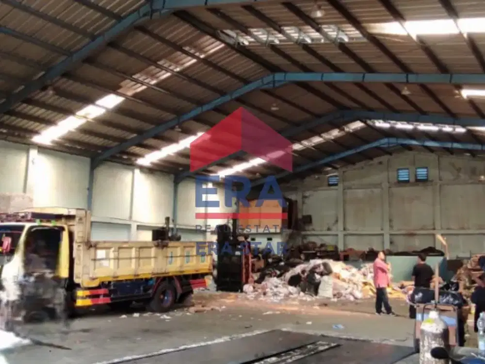 Gudang di Cipinang Muara Pondok Bambu, Hanya 7 Menit Ke Tol Becakayu