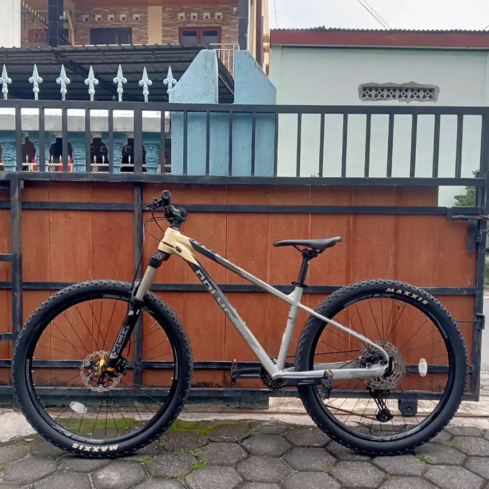 Polygon xtrada 6 size S