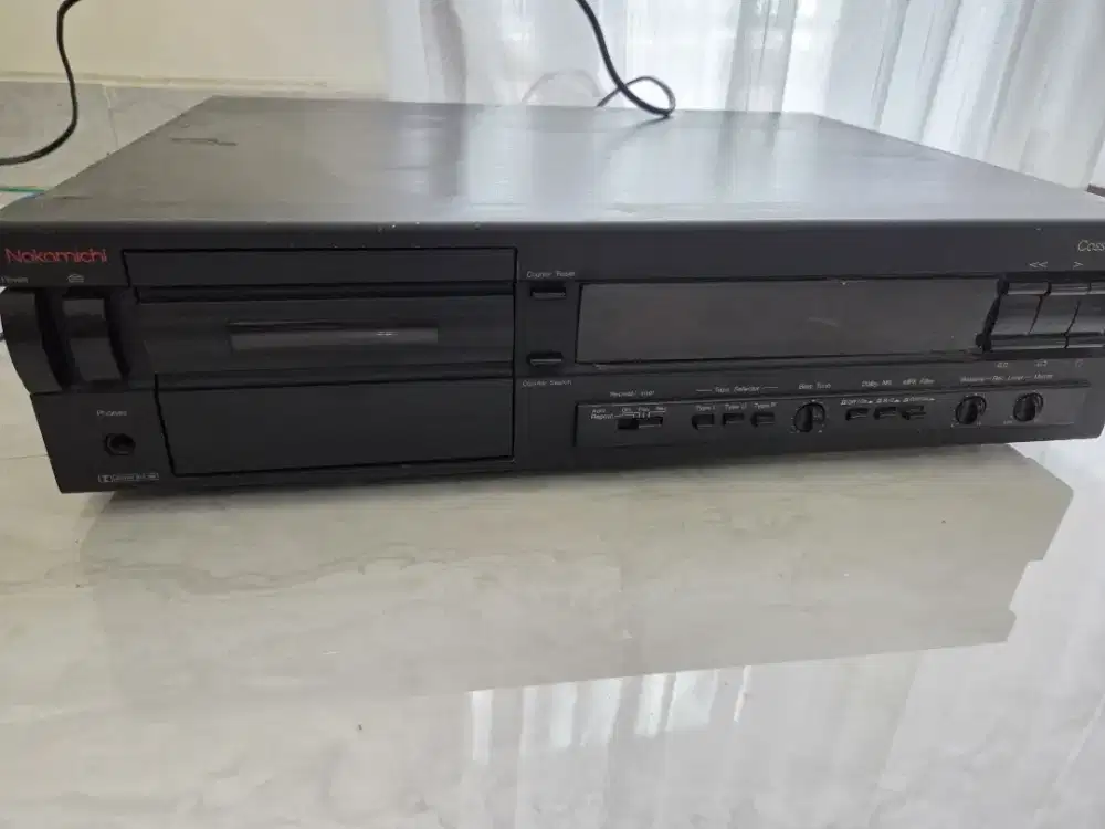 Jual 1 set desk cassete Nakamichi, amplifier dan speaker JBL