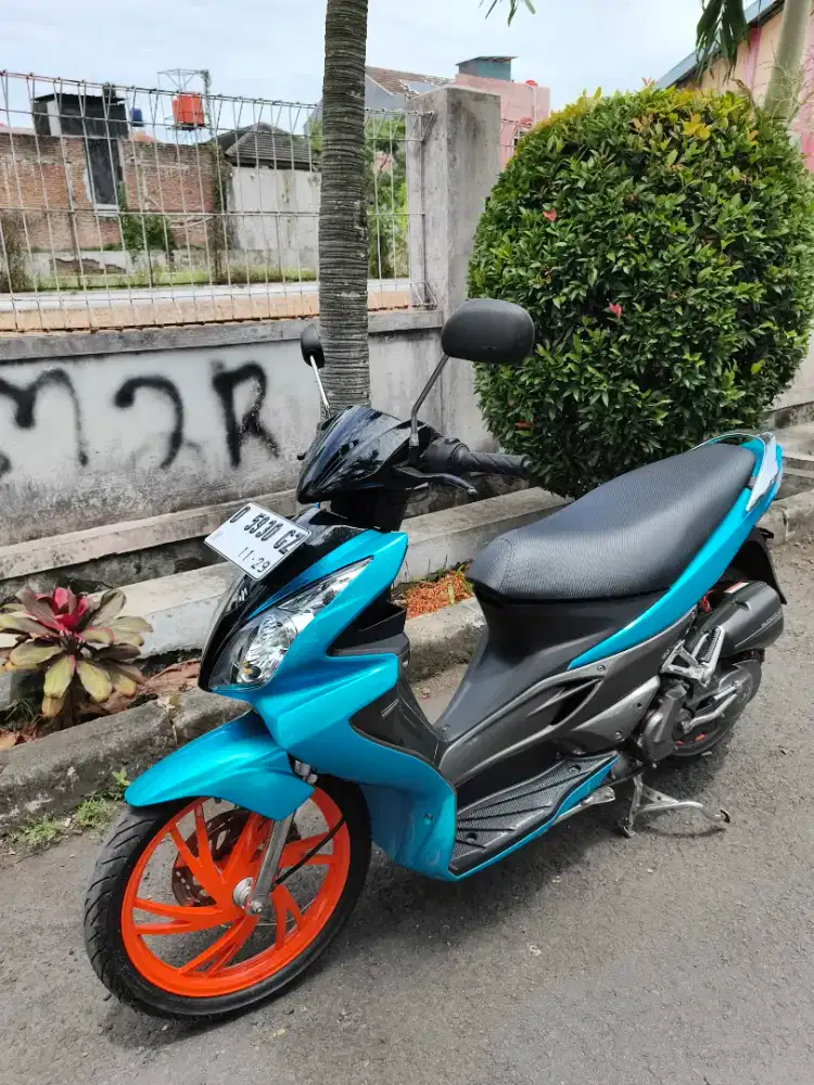 SUZUKI SKYWAVE 2009 PROPER ISTIMEWA