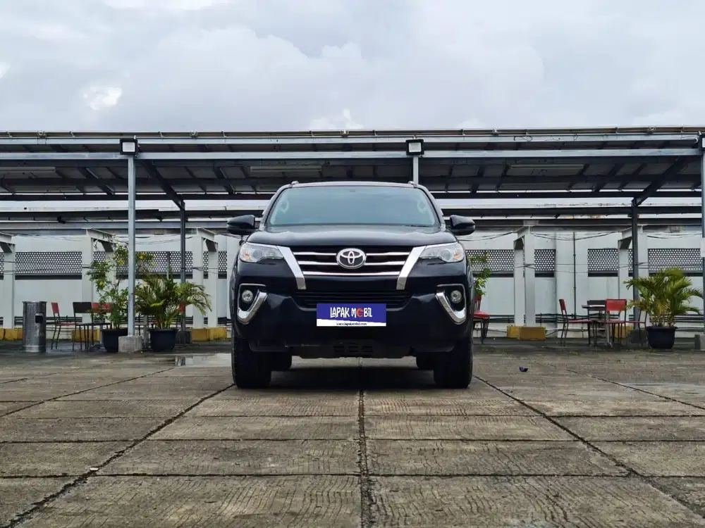 Toyota Fortuner 2.4 G Diesel Matic AT 2016 Hitam KM 114RB
