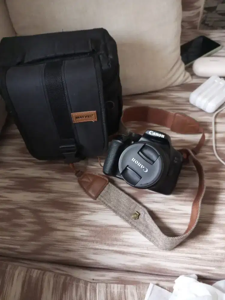 DiJUAL CANON DSLR 1300E0S