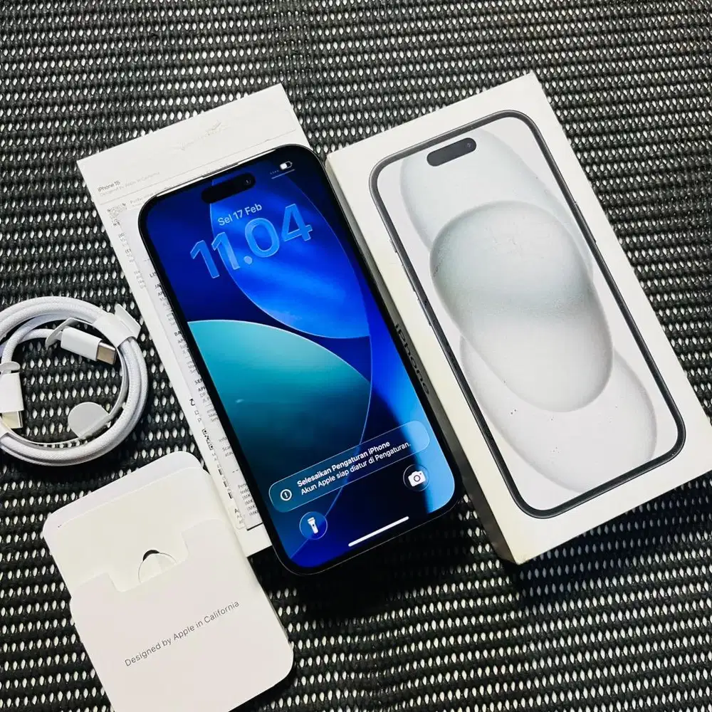 Iphone 15 128 Ibox 1 bulan pakai garansi 2027
