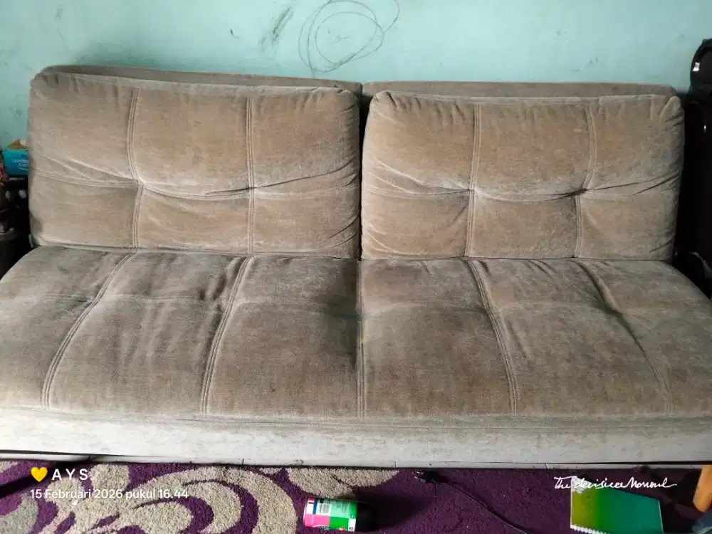 dinjual kursi merk informa