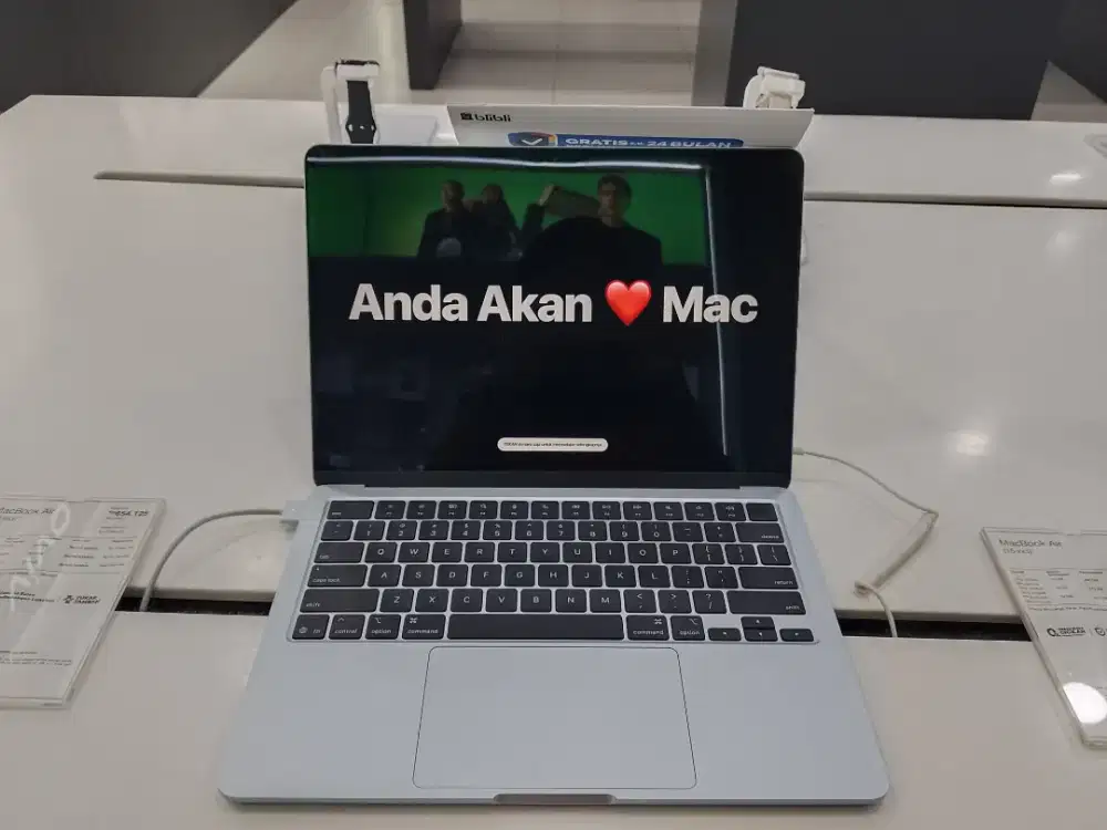 MacBook Air 13 inci