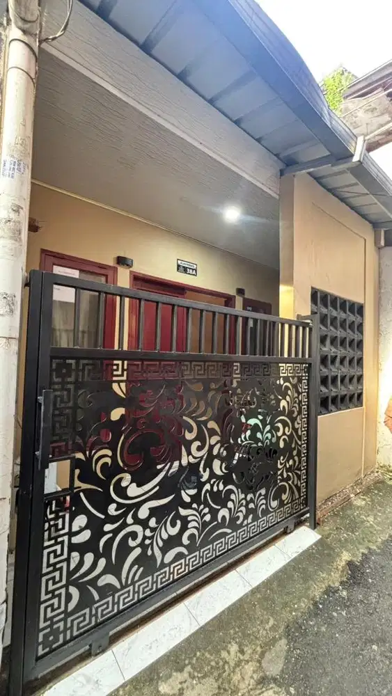 Disewakan rumah bebas banjir tahunan jakarta timur