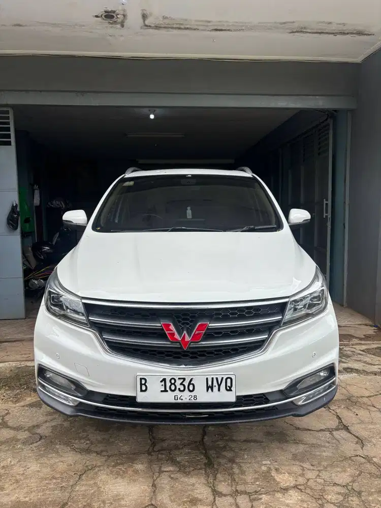Dijual Wuling 1,8 Lux at