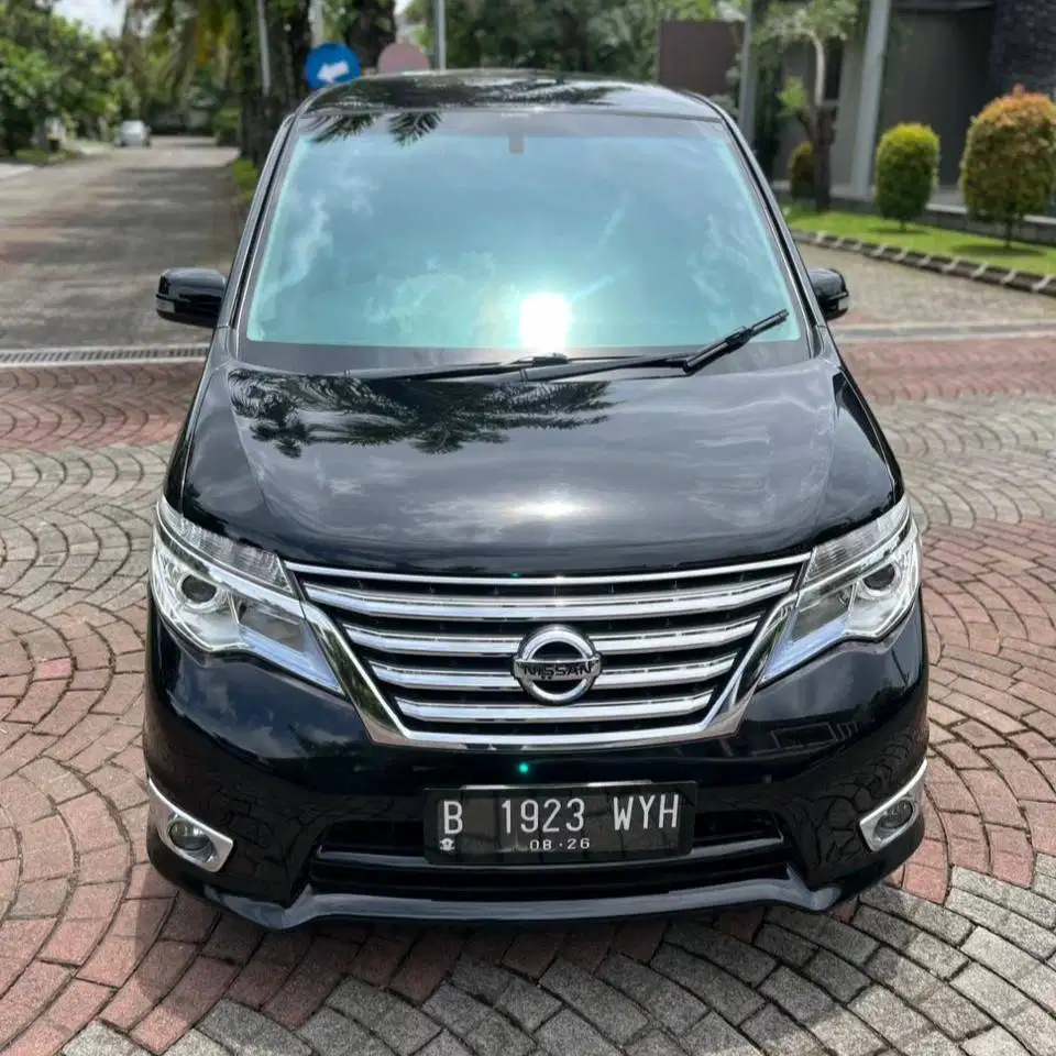 Nissan Serena HWS matic 2016 ANTIK ORISINIL DP Minim Bisa Kredit