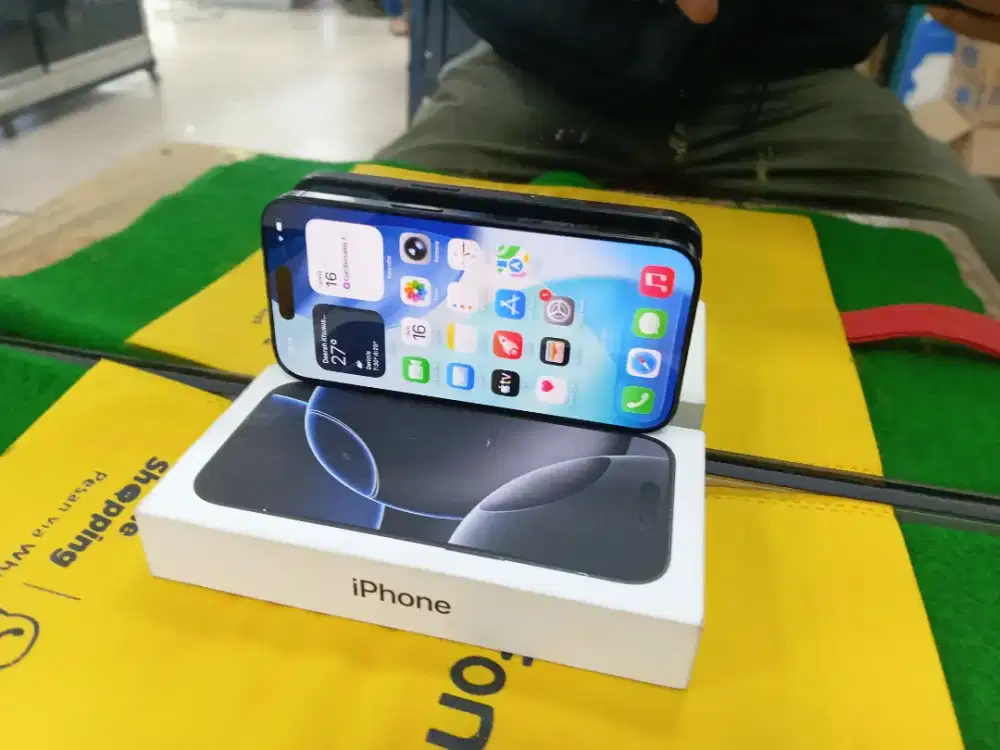 Iphone 16 128 resmi Ibox mulus no minus lengkap normal