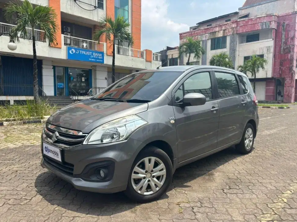 DP MURAH - Suzuki Ertiga 1.4 GL Bensin MT 2018 Abu