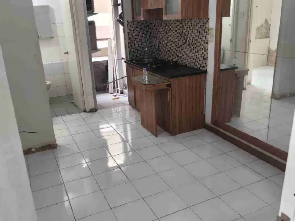 jual cepat apart kalibata city semi furnished 2br corner SHM