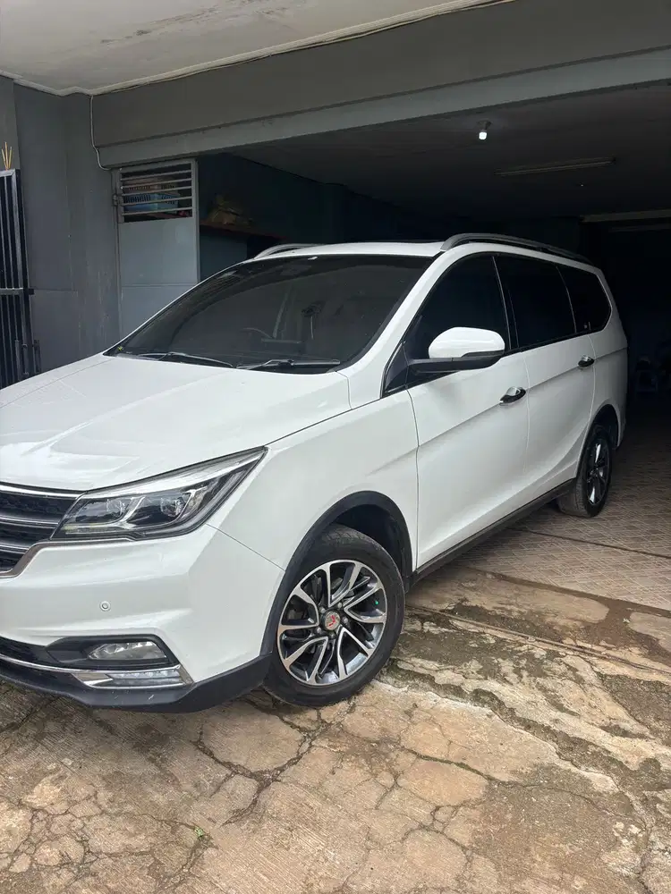 Wuling Cortez 2018 Bensin