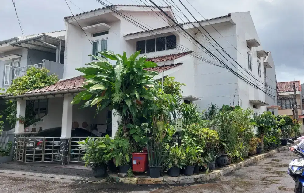 Jual rumah BCC Bukit Cimanggu City hook