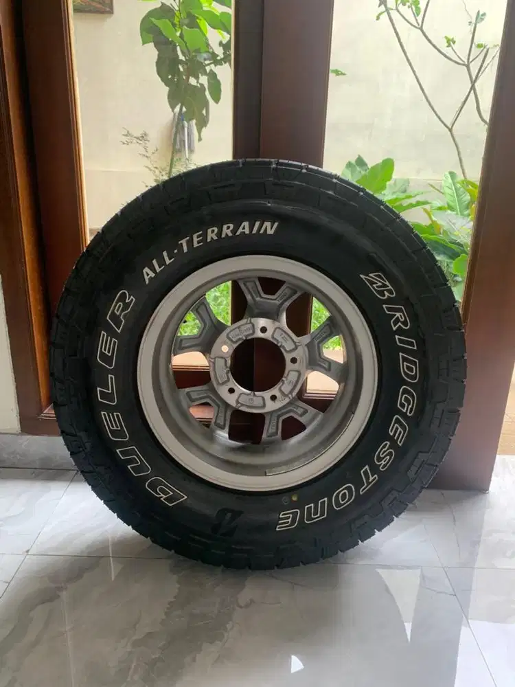 Ban bridgestone AT 235/75R15 ring 15